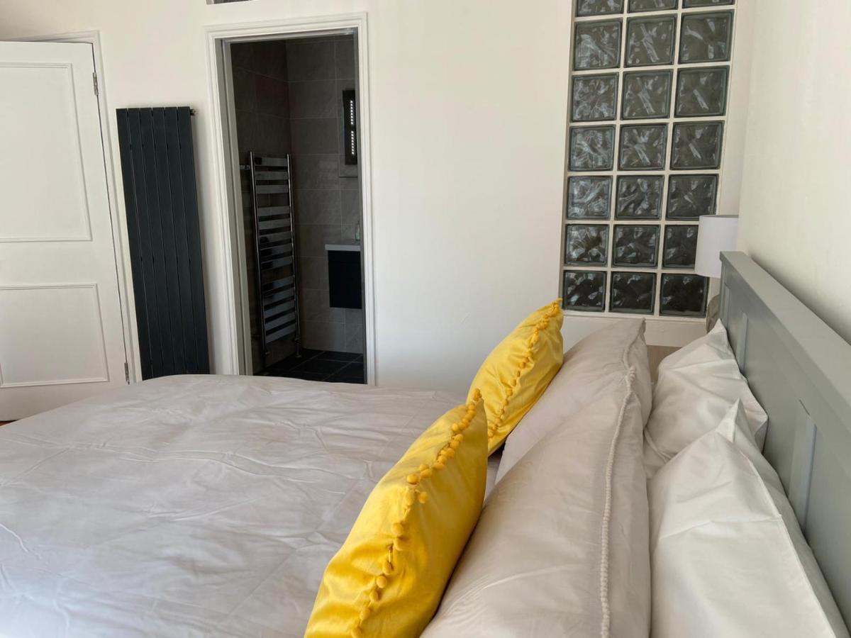 Warwick House - Stunning House With Terrace And Sea Views, Sleeps 11 Villa Worthing Ngoại thất bức ảnh